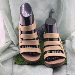 Dansko Women’s Nigella Beige Leather Strappy Mule Sandal | 38